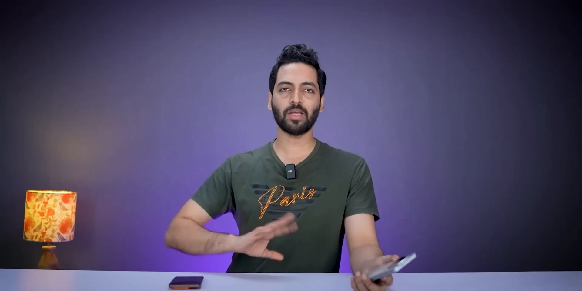 thickness comparison of realme GT 7 Pro and iQOO 13