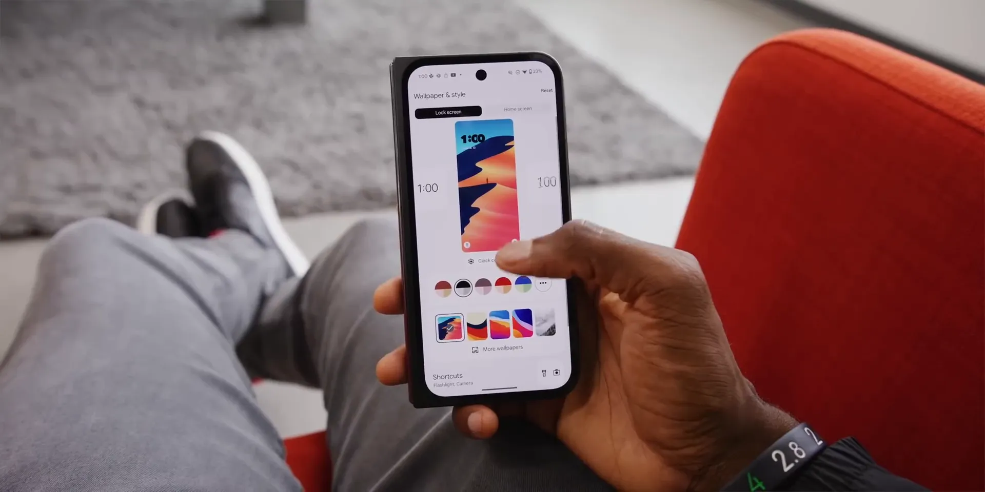 Pixel 9 Fold Pro:स्क्रीन विशेषताएँ