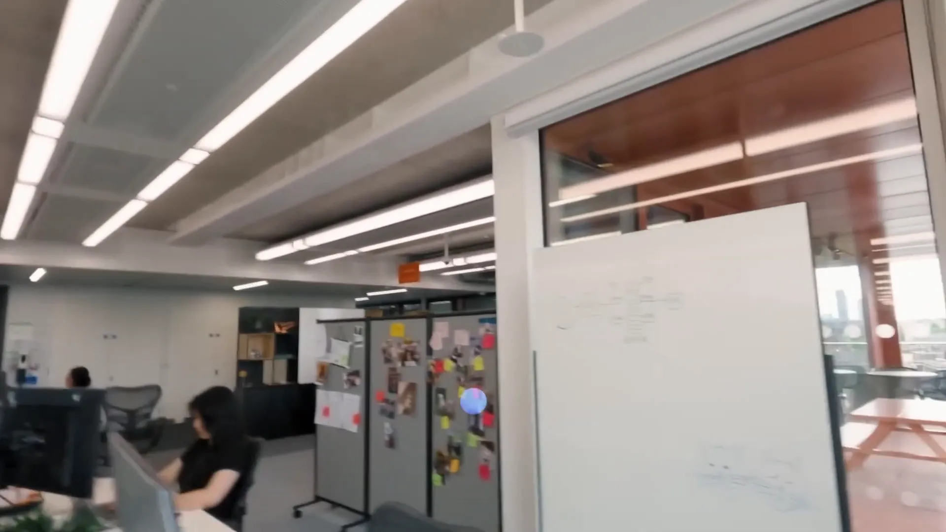 सैमसंग स्मार्ट चश्मों का उपयोग