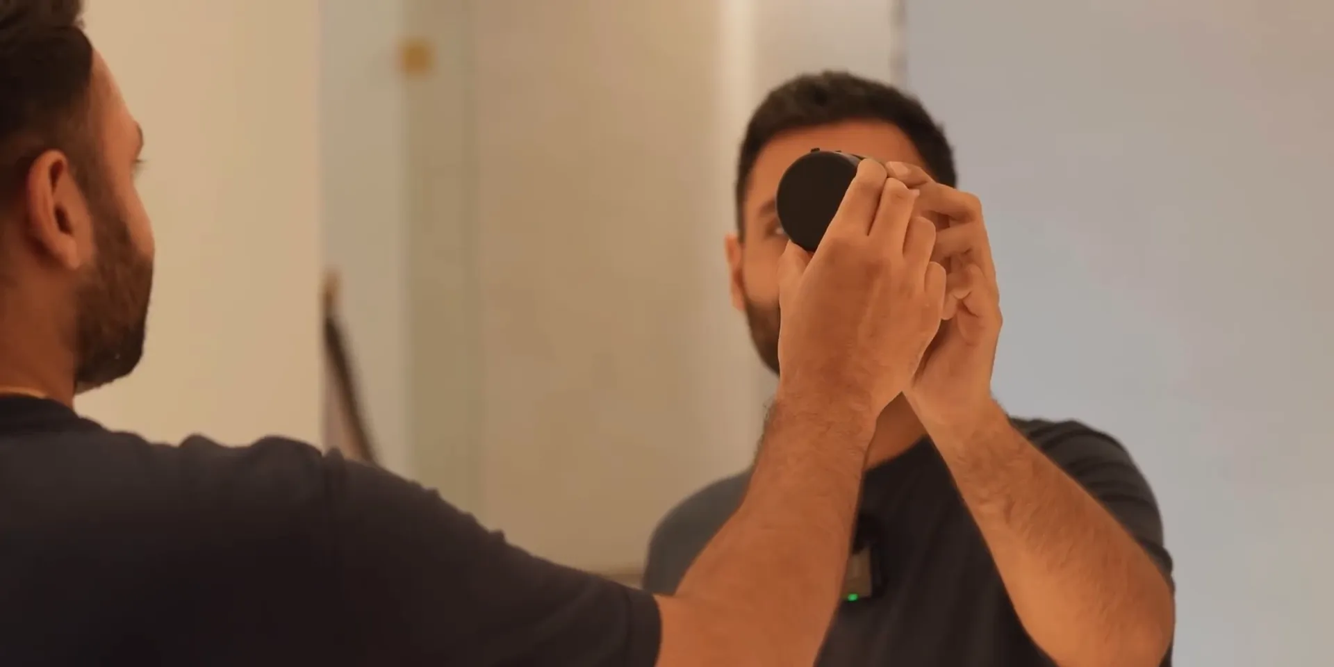 MagSafe सक्शन कप का उपयोग करते हुए