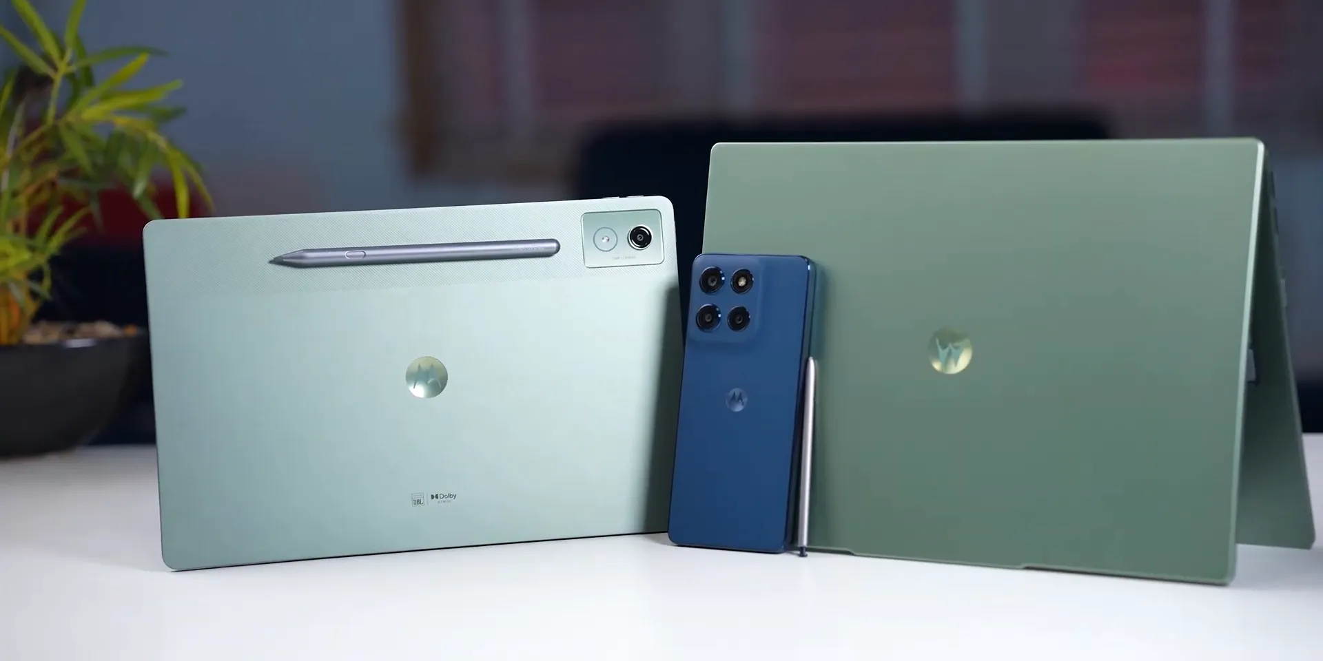 Target Audience for Motorola Moto Book 60