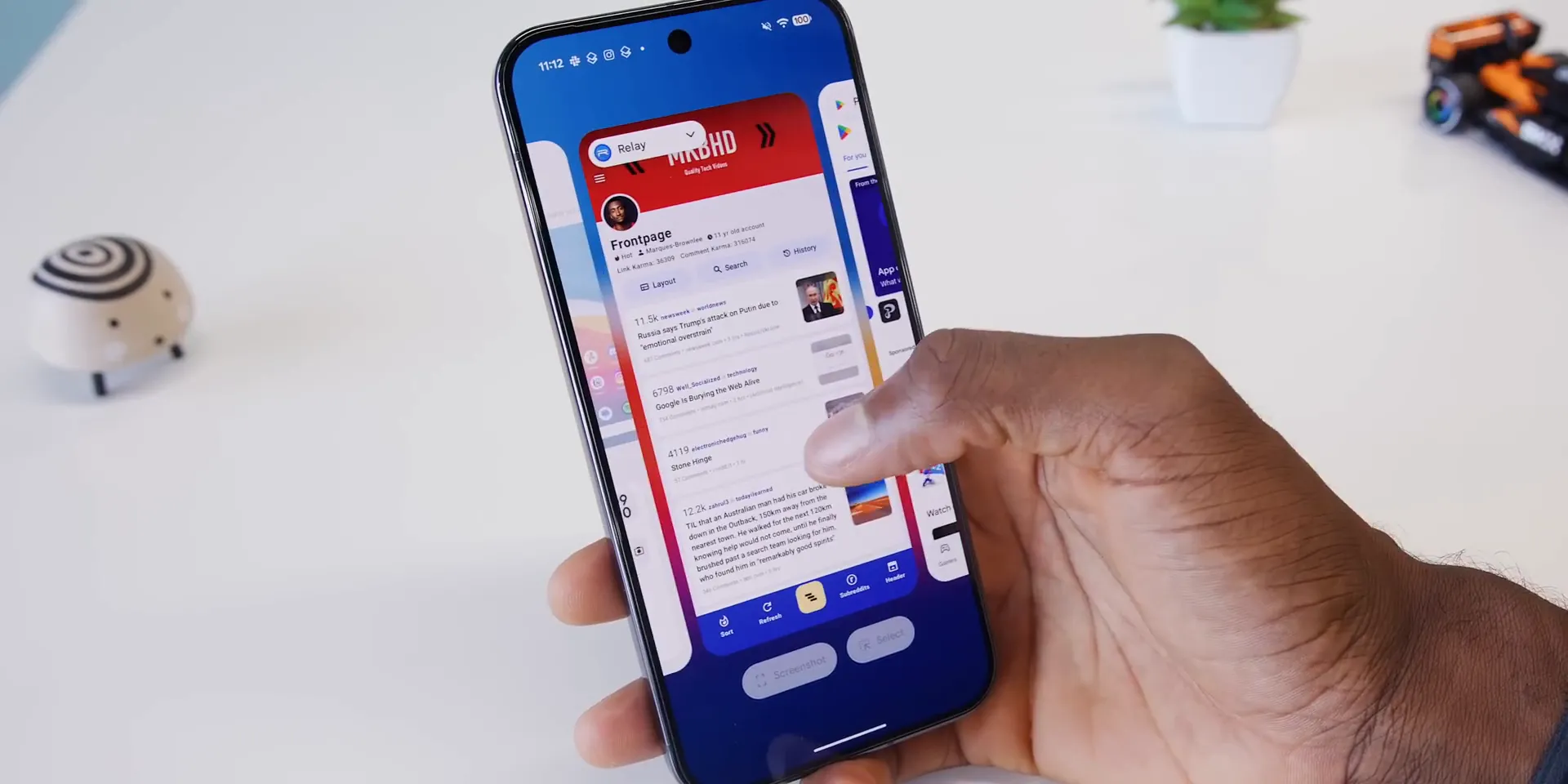 Android 16 रीसेंट ऐप्स ड्रैगिंग और बाउंसिंग एनीमेशन