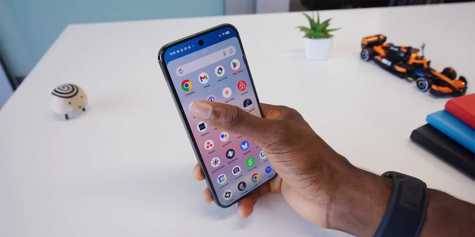 Android 16 लॉन्चर में नया At a Glance विजेट